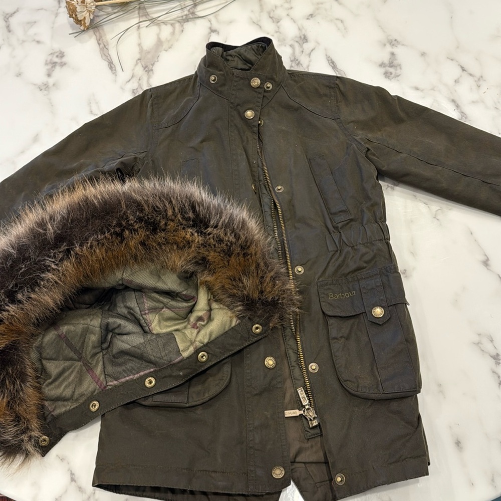 Girls Barbour size 6/7